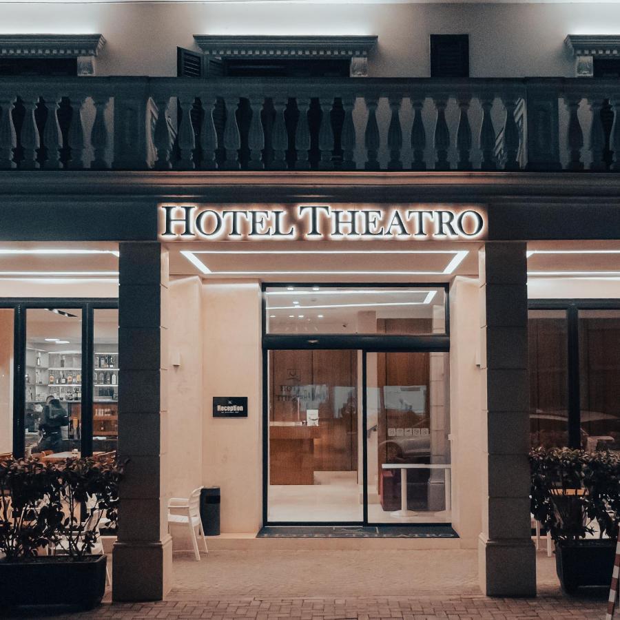 Hotel Theatro- City Center Tirana Bagian luar foto